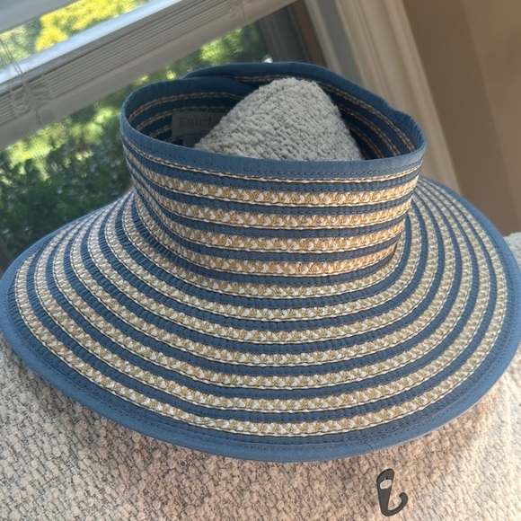 Eric Javits Brooke Blue Cream  Mix Wide Brim Packable Visor Hat - Picture 5 of 8